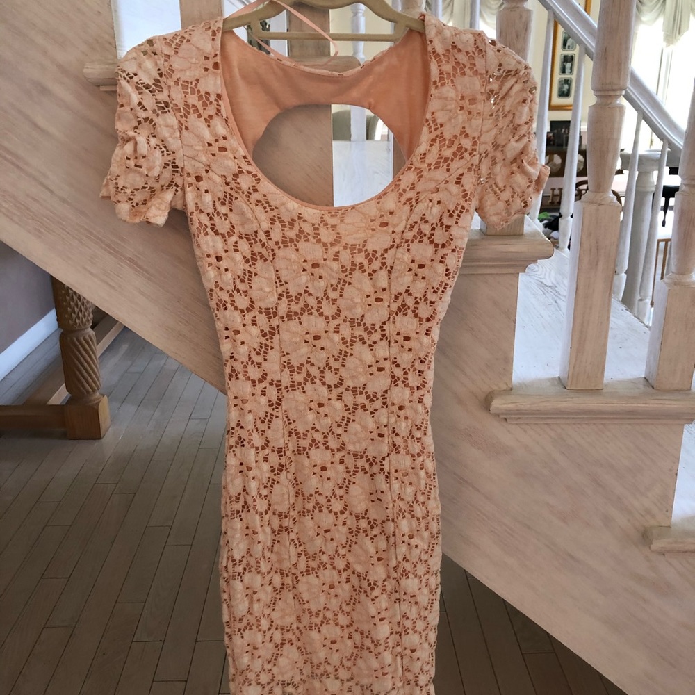 Rose body con floral lace dress
